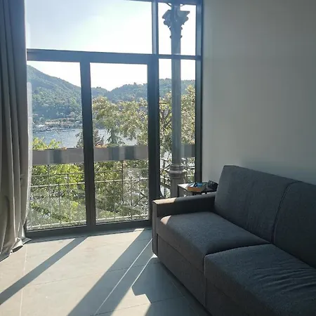 Veranda View Como