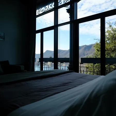 Veranda View * Como