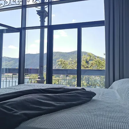 Veranda View * Como